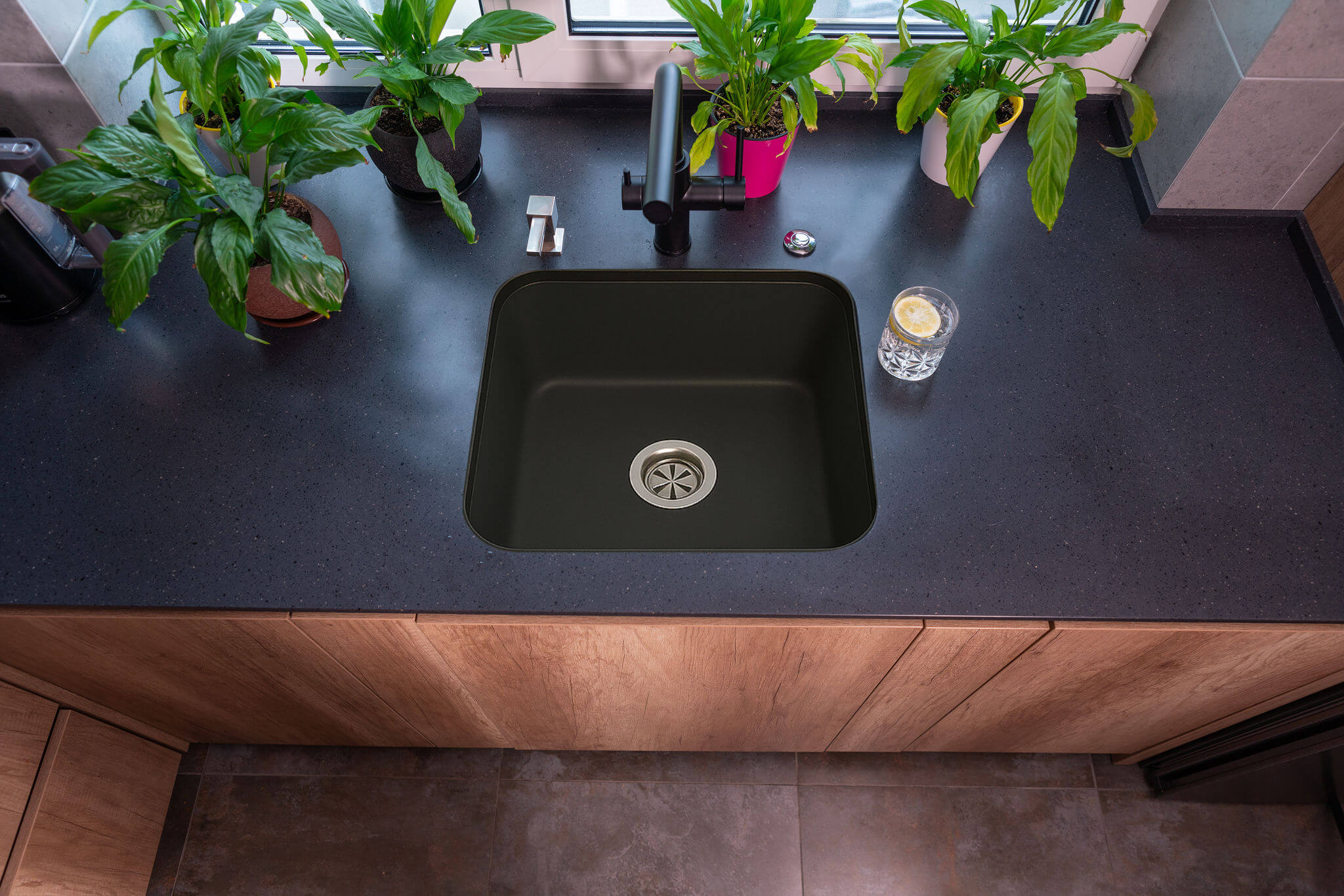 Sink Color Black