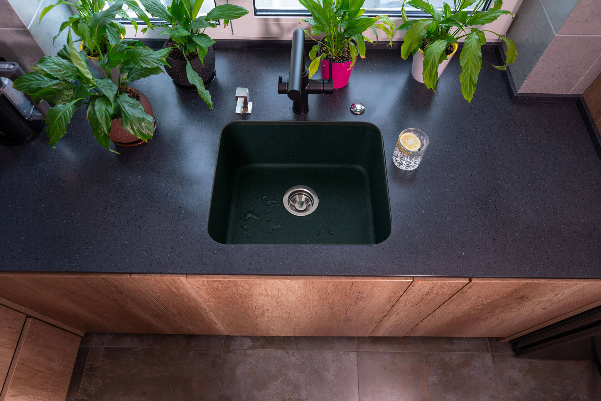 Sink Color Speckled Black