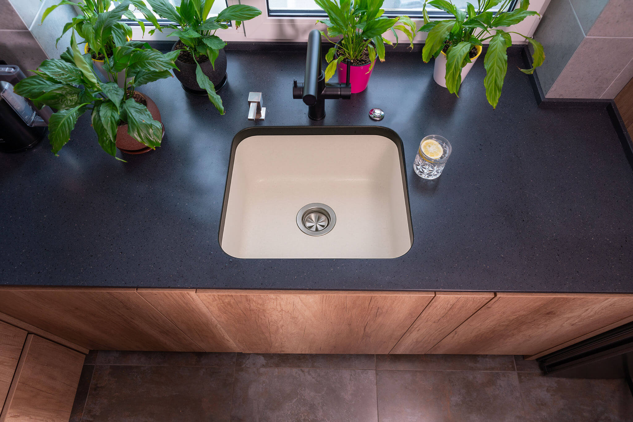 Black Sink